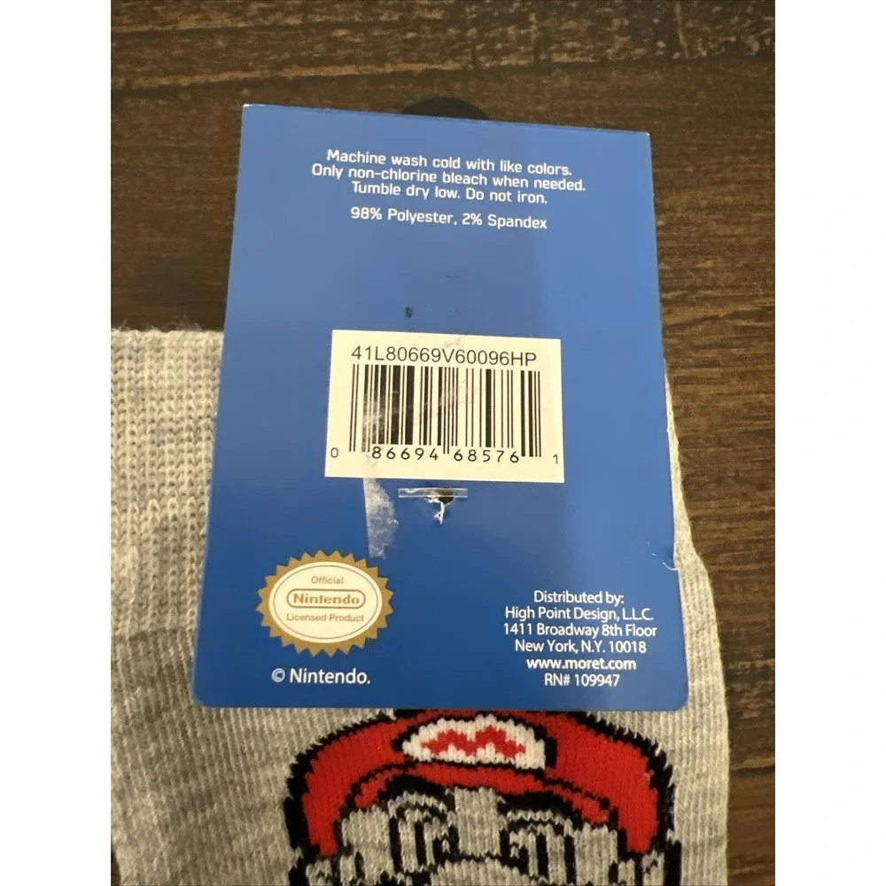 New! 2 pair SUPER MARIO BROS ADULT CREW SOCKS  size 10-13 Licensed Nintendo